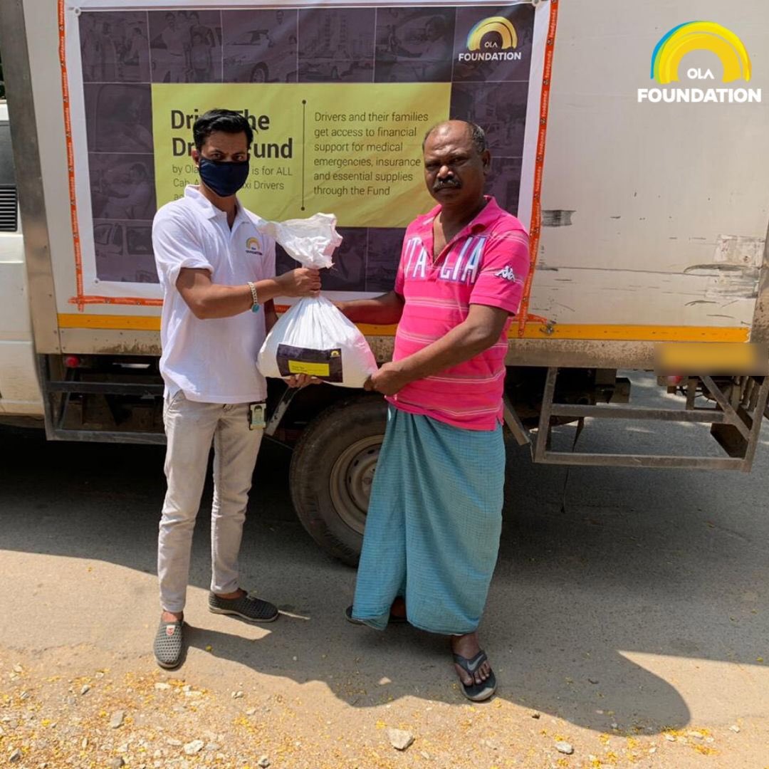 Olacabs's tweet photo. #DriveTheDriverFund updates: Essential supplies are being delivered to drivers and their families across the country. We are proud to help move those, who move us. Thank you for your generosity. Please continue spread the word! #StrongerTogether https://t.co/VukGPt8VZU
