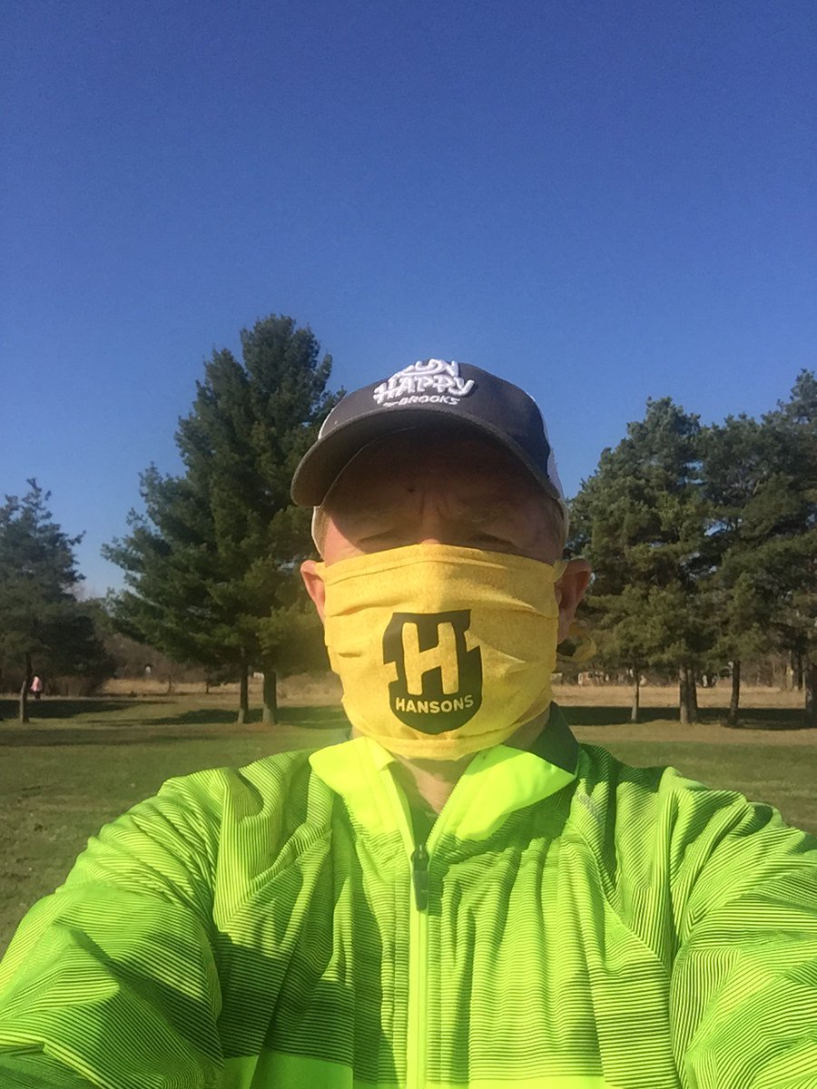 hansonsrun's tweet image. When venturing out of your house it is important for all of us to do our part. #FlattenTheCurve #MasksSaveLives