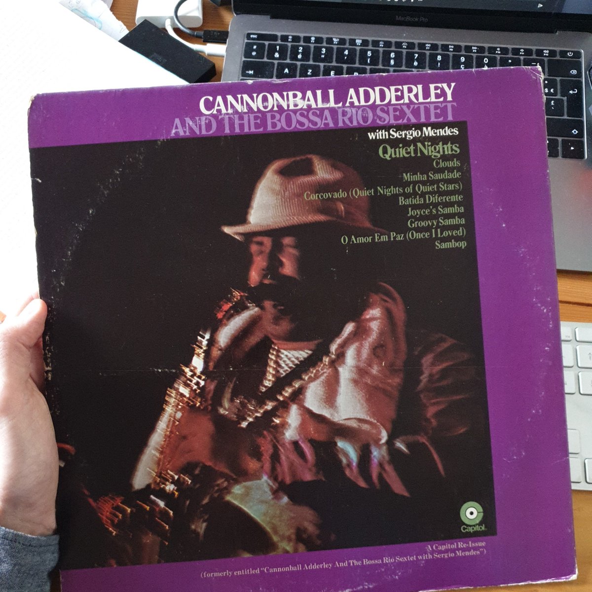 echard_jp's tweet image. Extrait de la bande-son d'un après-midi de #télétravail pluvieux #cannonball #adderley #jazz #bossa #record #lp #nowplaying #curatorslife #workfromhome #rainydaybluesaway