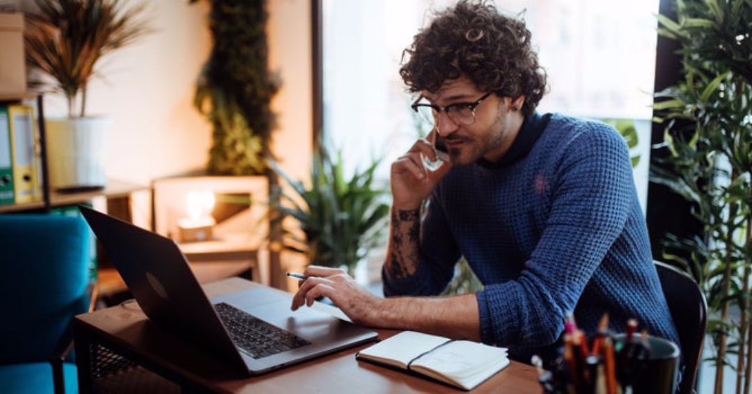 smartbombcreate's tweet image. Are you navigating the uncharted waters of managing a team from home? Here is some sound advice: ow.ly/PeU550z6pCX. #calminthestorm