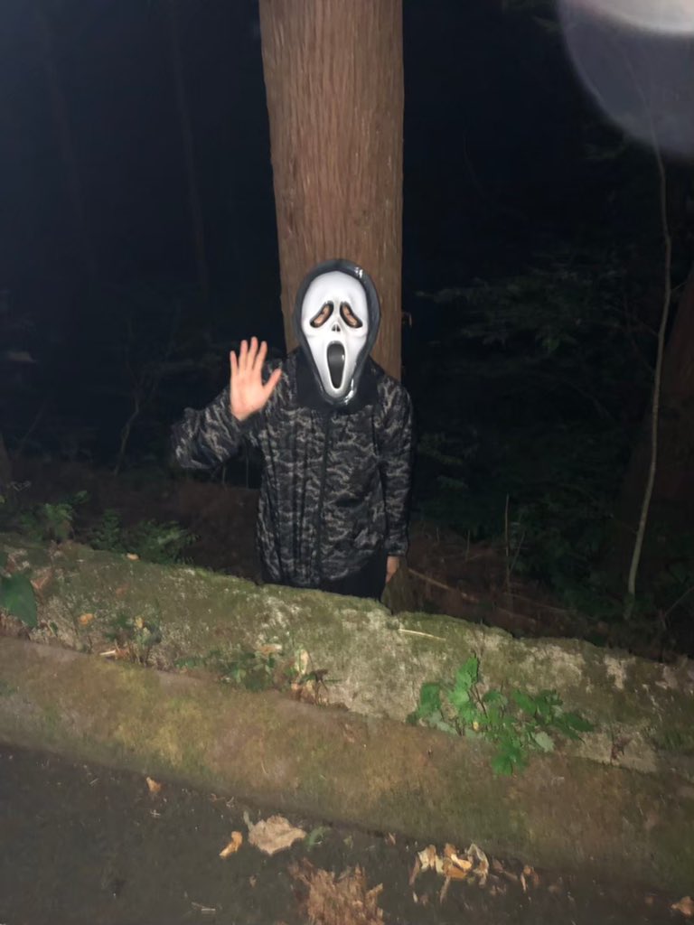 イベント紹介②
夏合宿☀️

夏合宿は全学年参加の合宿です。
4泊5日と新歓合宿より長いですが、バスケはもちろん、花火🎆肝試し💀BBQ🍖とイベントがてんこ盛りです！
川遊びなんかもして、先輩達ととっても仲良くなれますよ〜