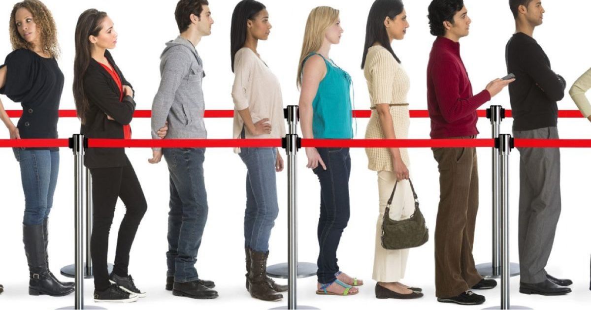 bepo836's tweet photo. If you are waiting in the queue outside please bear with us it’s gone a little manic and we are getting through you as quickly and safely as possible. #WeArePostOffice #PostOfficeSeason #WhatsNew #WeArePostOffice #PostOfficeSeason #CustomerChamp https://t.co/nS9G4rslRZ