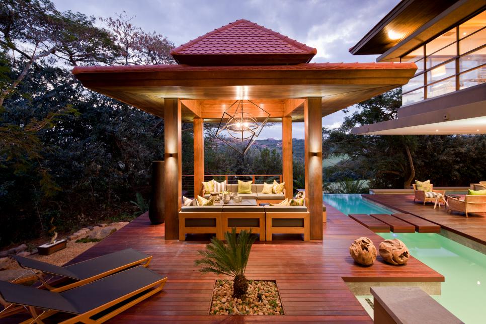 jonescoinc's tweet photo. I never thought this would happen but here we are. Deck envy. It’s a thing. 😍 #amazingdecks #deckenvy https://t.co/EFER99YGA3