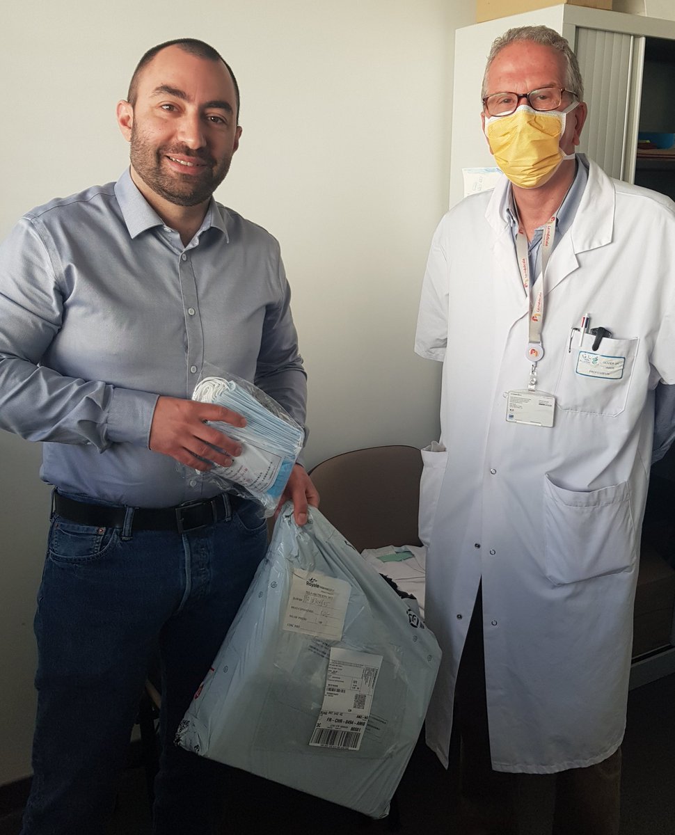 olivierjarde's tweet photo. Merci à  l'entreprise #devred et à Avexandra Saint Hilaire pour son don de masques au @CHUAmiens Les secrétaires vous remercient @Maxgignon @GaetanPRISSETTE @F_V_M @FabienSaint1 @DeroussenF @lefrancmi @SlamaMichel1 @RichardGouron @MickaelAubignat https://t.co/4pAHH6xDGa
