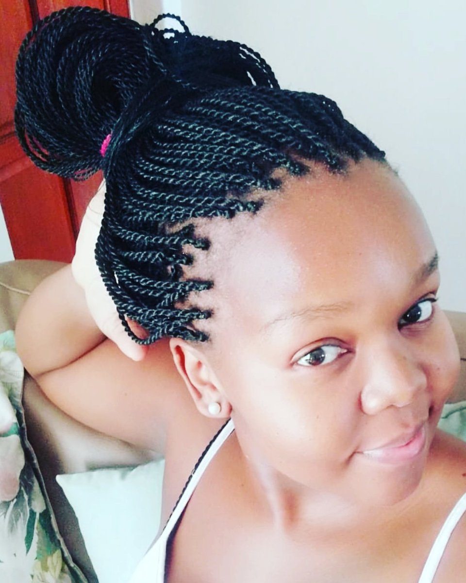 abreathoffresh7's tweet photo. Twist also available #AfterLockDown Please DM for appointment bookings. We do house calls or you can come to our place and also get a free glass of wine whilst your hair is being taken care of #Day11ofLockdown #lockDownSouthAfrica #allabouthair #AfterLockDown #capetown https://t.co/Nh6I6Q0EEk