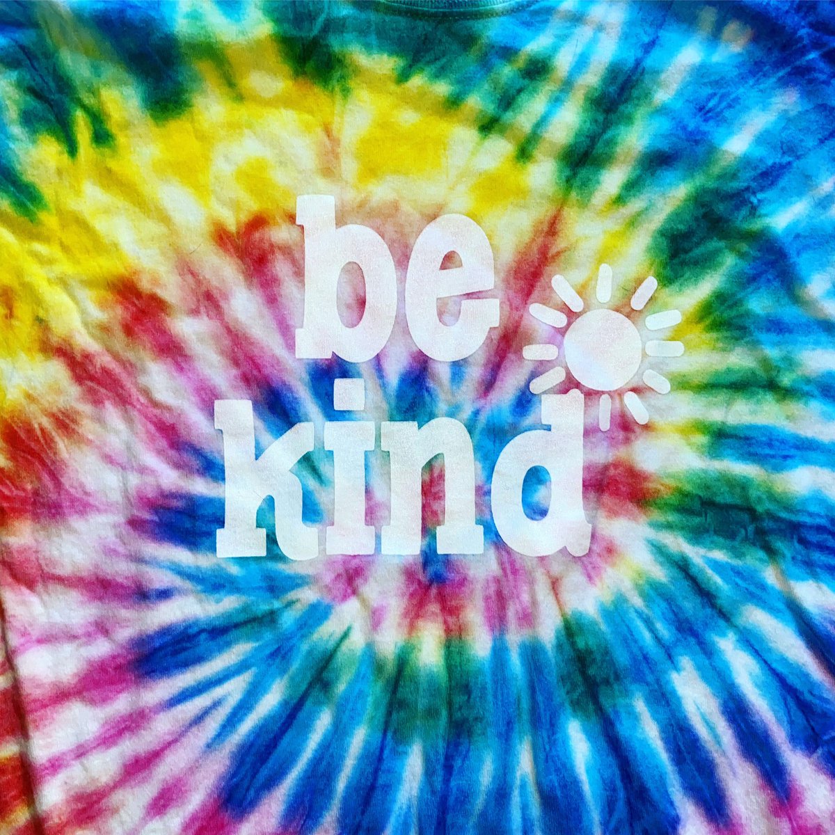 CounselorKaitee's tweet photo. In the midst of all this craziness, no matter where you are in the world, remember to be kind not only to yourself, but also to the others around you as well☀️ How will you be kind to someone today? @CedarForestES #BeKindToEachOther https://t.co/Dy72OKf3UI