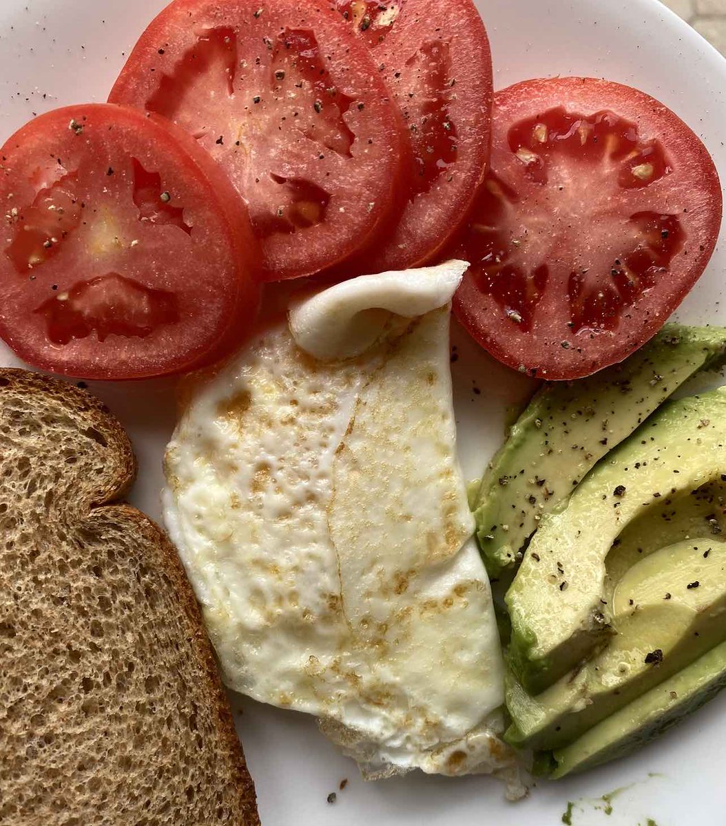 ohiostatedine's tweet photo. Did someone say avocados?
All you need is: π₯, π, π
,π³
#MakeAtHomeMonday https://t.co/FfPI59Zk5U