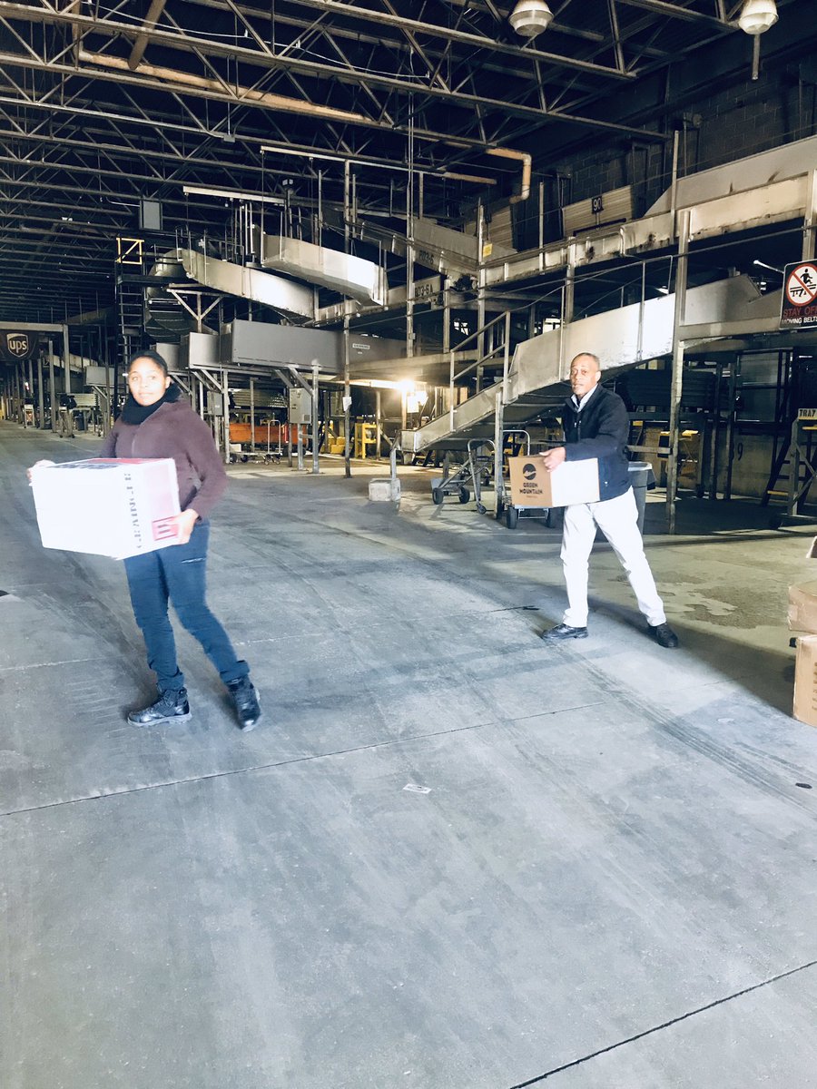 AlbanyBase's tweet photo. BaSE Sharing and demonstrating #NED8keys to Maintenance Mechanic #NED8Keys @safetyfirstNED @NortheastBaSE https://t.co/y13fET28b7