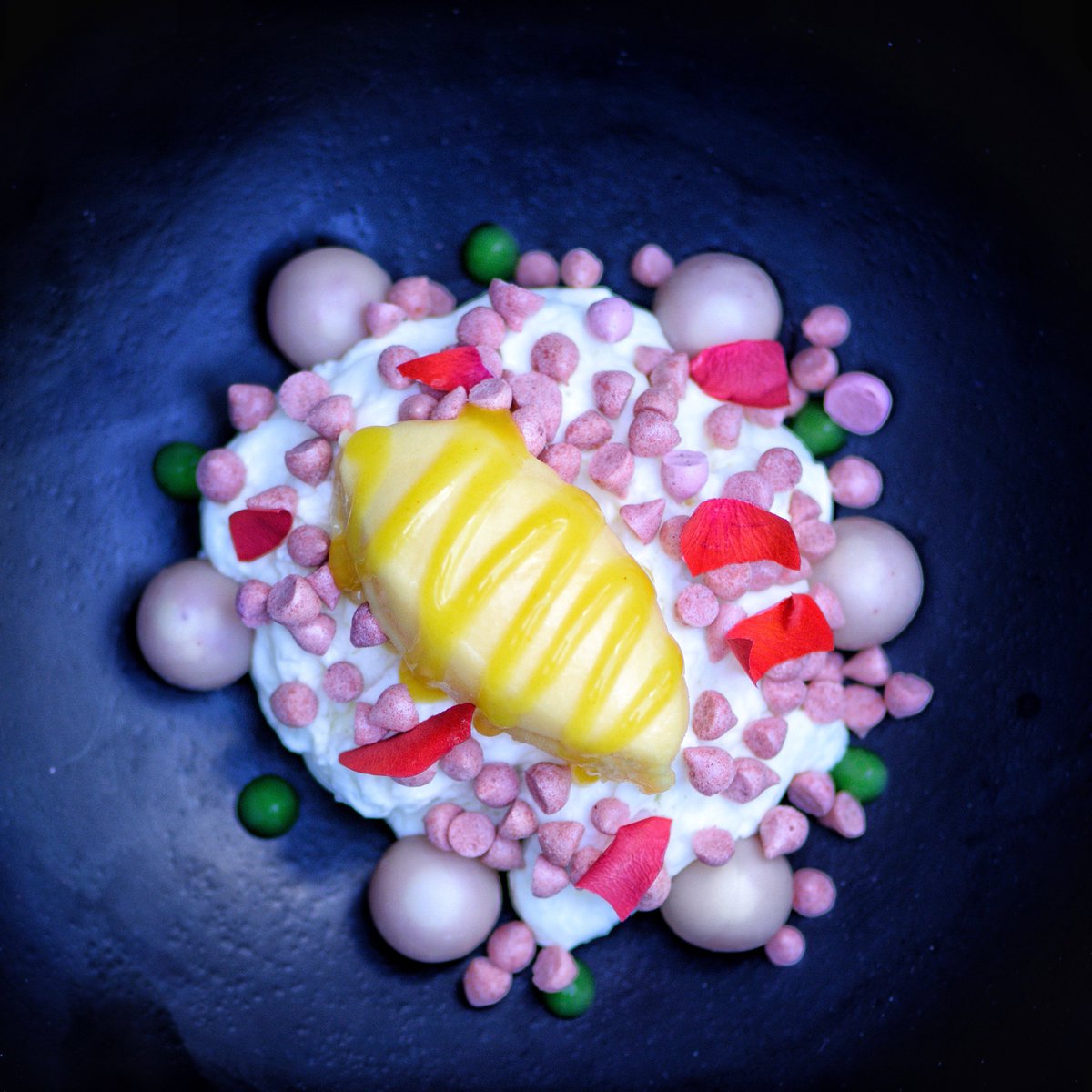 Papaya &amp; Yuzu Sorbet ! 🔥 Greek Yoghourt, Basil Financier, spicy Strawberry spheres!!💥🐽💥
Find it on the Chef’s Tasting Menu...