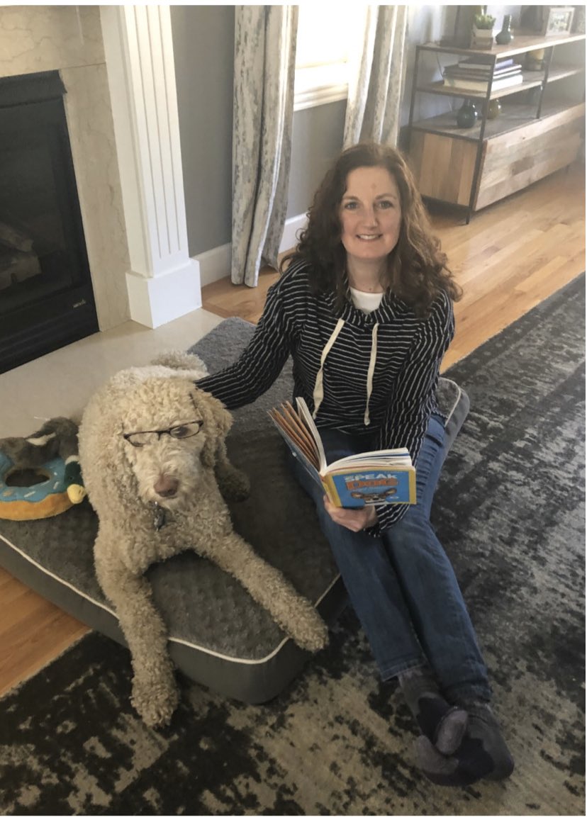 we_are_maple's tweet photo. More of #maplereads! Grab a book! https://t.co/gHTlM6eRGJ