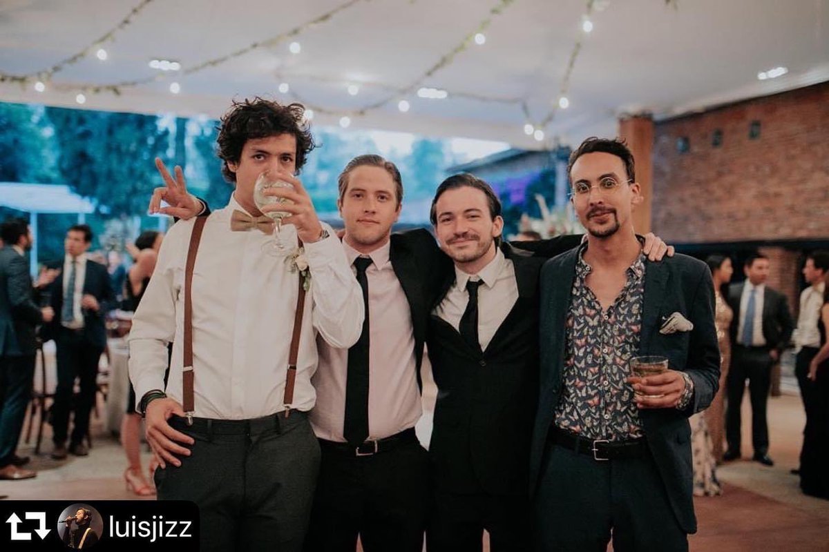 ratonrockero's tweet photo. Sábado 11 en #HorasRockeras #Rock de #Venezuela y mi entrevista con #JohnBustamante de #AnorexiaIsan, el nuevo sencillo de #Nexoasis #Anastasia #Candy66 #Idónea @vidaboheme #PLANEADOR #Viven @LOSMESONEROS 10pmE por 94.3Fm y @TakomaRadio Con @ratonrockero #ROCKENESPAÑOL #radio https://t.co/W8Bqw5yvMM