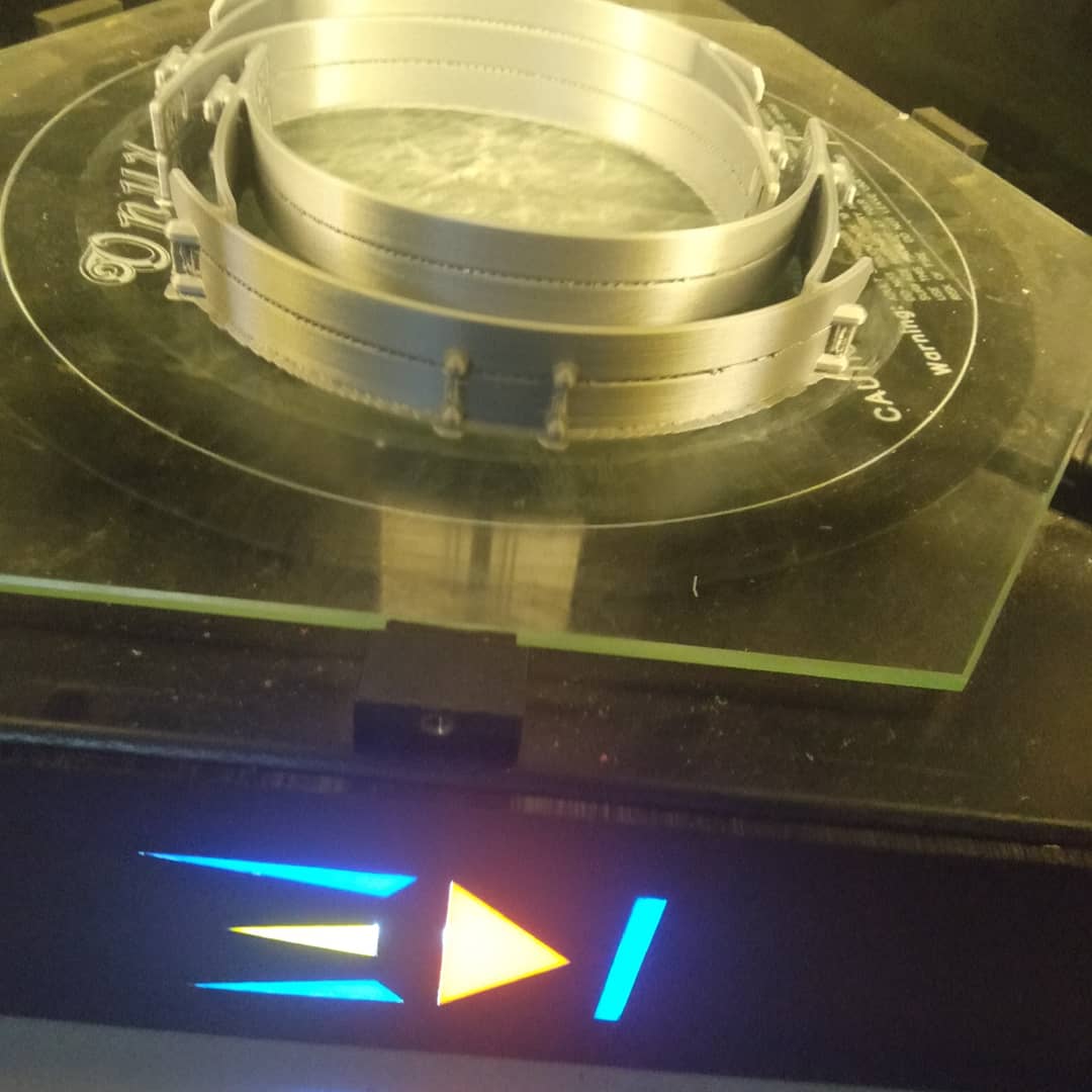 3deometry's tweet photo. Doctors, Nurses, Policemen and other officials - all of them are working day and night to fight against the Coronavirus.

Doing our bit of protecting them during this emergency situation !

#doctors #nurses #police #policemen #officials #3dprinting #covid19 #covidindia #3dprinter https://t.co/waNeJBcQa3