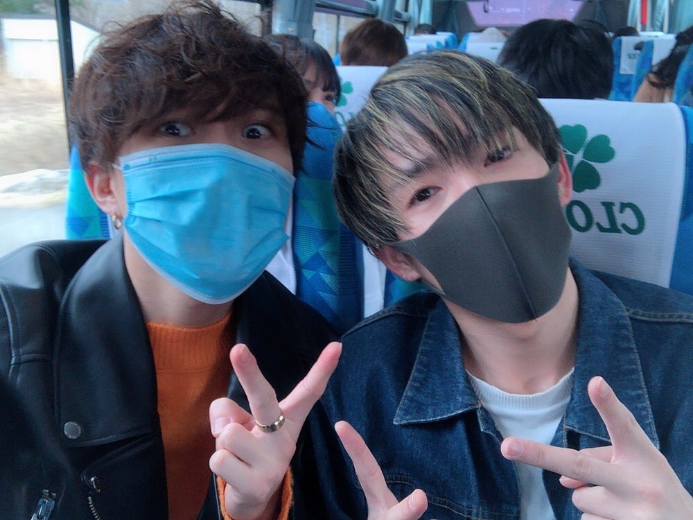 fm_mochi's tweet photo. 観光バス会社を救え！　ホテル業界を救え！
急遽開催！！　
まさかの！
ライブプロ１泊２日ツアー２０２０

2日目 バス

G.E.E.K SHUNTA
One of one Love KOHEI https://t.co/lSzXbVRtAP