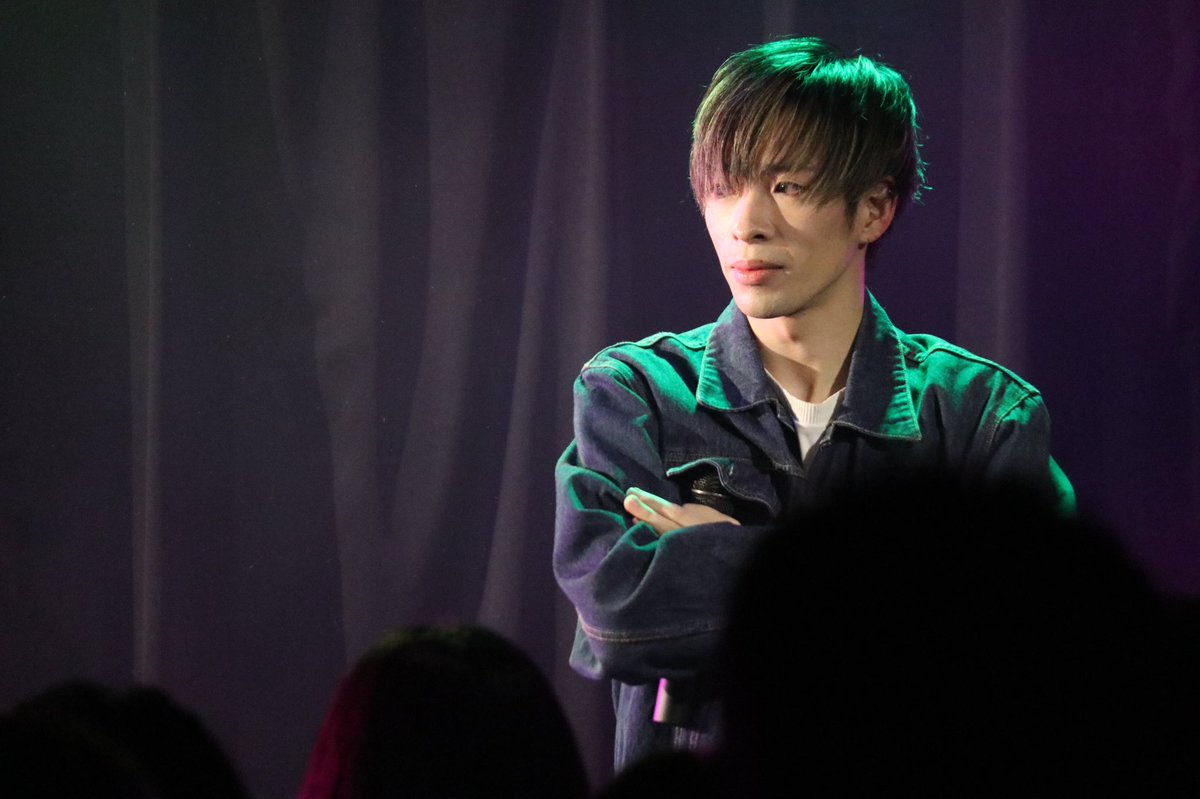 fm_mochi's tweet photo. 2020/04/05
私服でライブ
〜メンバーに私服でライブしてもらいます。〜

One of one Love KOHEI https://t.co/8Il0HOVHZF