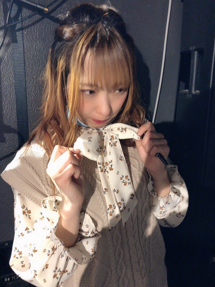 fm_mochi's tweet photo. 2020/04/05
私服でライブ
〜メンバーに私服でライブしてもらいます。〜

フルーティー おばち https://t.co/J5ZI2ELe9z