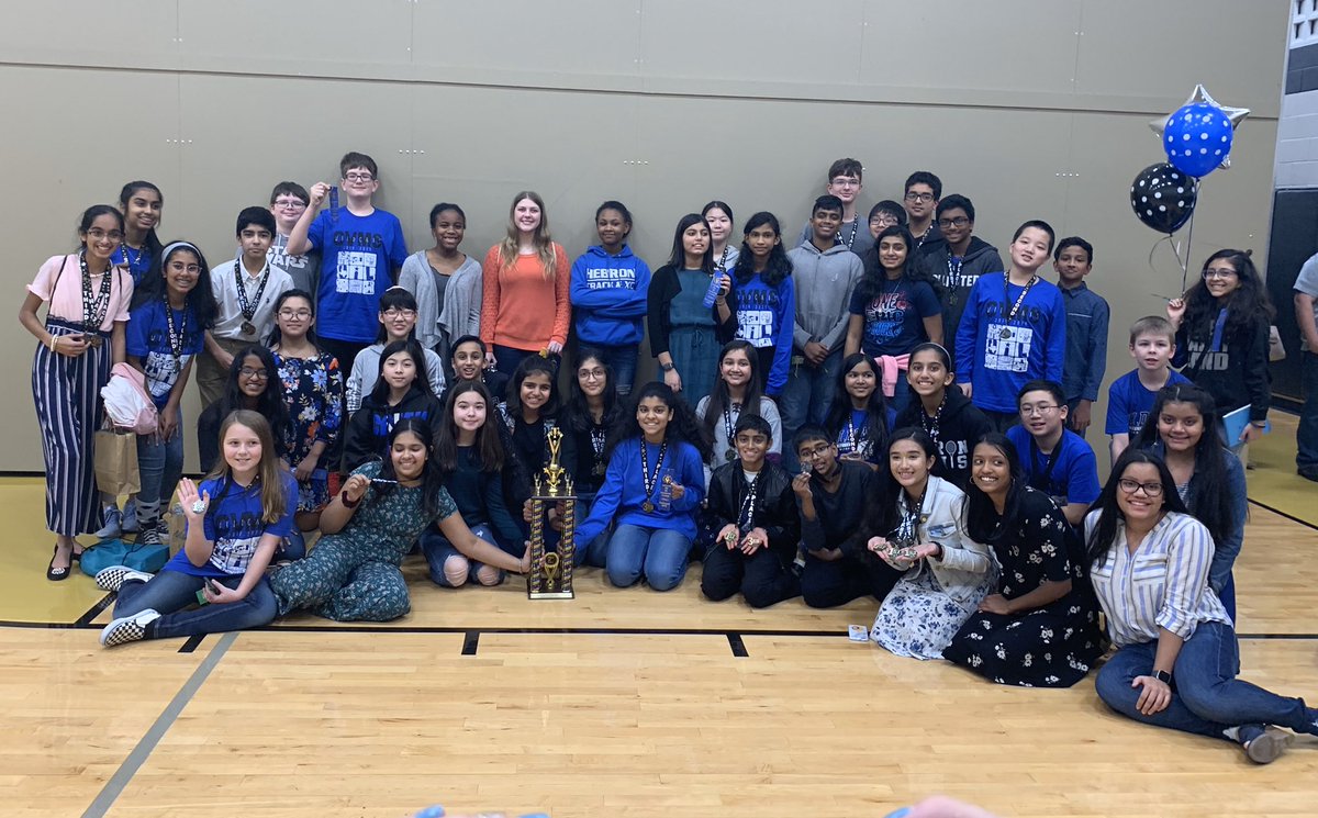 WebbSteffanie's tweet photo. Good Morning @CreekValleyMS !  I am missing both the staff and students today!  I can’t wait until we can all be together again!  #prideinside #BeCVMS https://t.co/x95QAndrfV