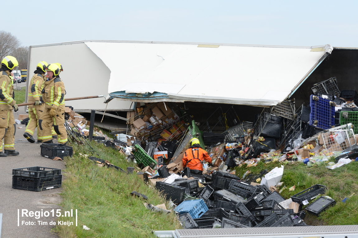 UPDATE: dode bij ernstig ongeval op de #Woudseweg #N223 #Schipluiden..