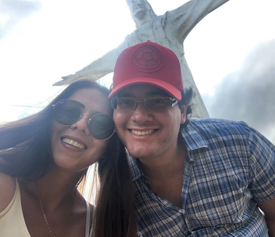 carloslukis's tweet photo. Mi querido amigo Mauricio Calvo Pérez  se siente una gran tristeza de que ya no estés más en este mundo,  fuiste una gran persona y se que desde el cielo velarás por tu hermosa familia, descansa en paz querido Mauri. https://t.co/obpopSyq82