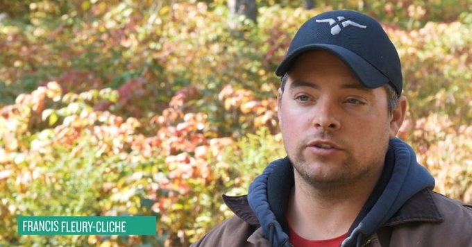 Francis Fleury-Cliche, propriétaire d’une petite ferme d’élevage en Estrie, nous explique les avantages du plan d’aménagement forestier qui lui permet de mieux planifier les travaux dans son boisé et d’en optimiser la biodiversité.
#upaqc #Boise bit.ly/2Rfgcia