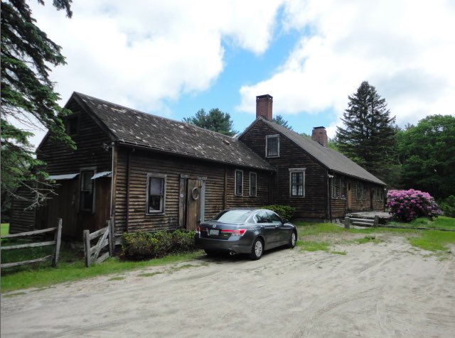 The Conjuring (2.013) - A family (Perron) is haunted by the spirit of a Satanist woman (Bathsheba), in an old Farmhouse located in Harrisville, Rhode Island. Here the movie’s house (1) and the real one (2) and (3)