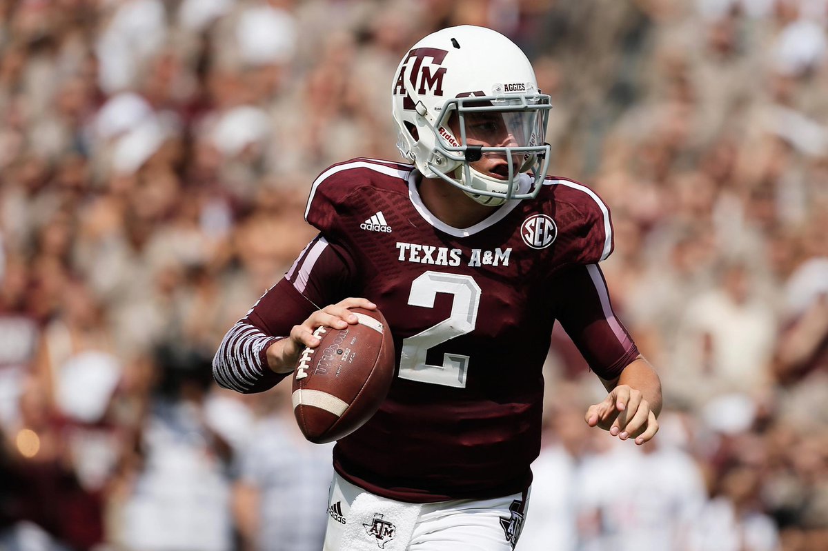 knijeah's tweet photo. I am truly blessed to receive my third offer from Texas A&amp;M university @AggieFootball @CoachColey @HBANKS03 @jc3watkins @Rivalsfbcamps @Andrew_Ivins @JonSantucci @SWiltfong247 @HamiltonESPN @RivalsFriedman @AllenTrieu @JohnGarcia_Jr @bartonsimmons @ZBlostein247 @rivalsmike https://t.co/8oJta3EMxp
