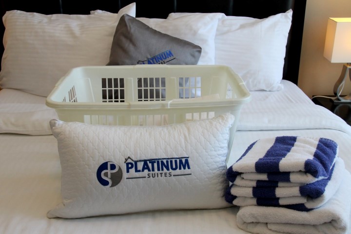 PlatinumSuites_'s tweet image. The next time an emergency causes you to temporarily leave your home, ask your insurance company to recommend Platinum Suites. One perk of staying in our insurance housing in Mississauga is the convenience of in-suite laundry!

#shorttermrentals #insuitelaundry #insurancehousing