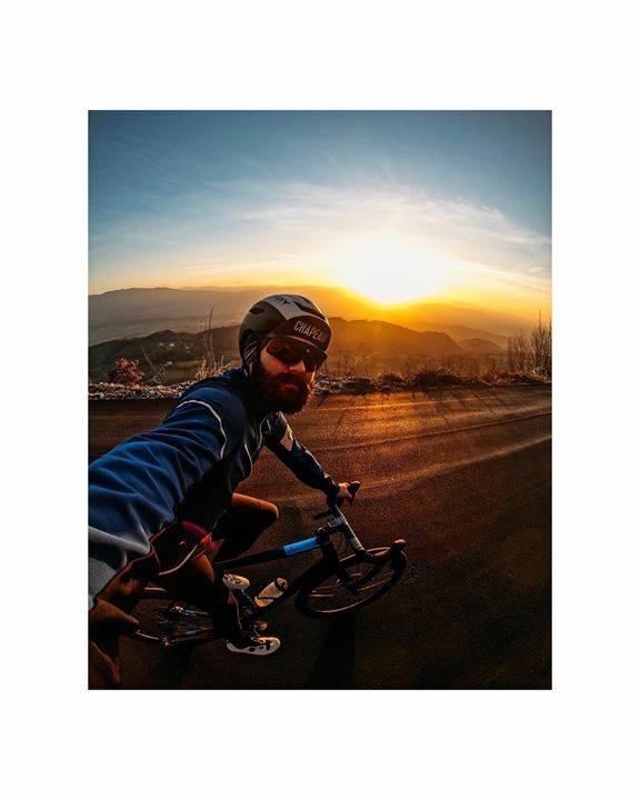 •🎧 Johnny Cash - Wayfaring Stranger•⁣

A month of quarantine, what's the one thing you miss most?  I miss the sense of freedom. I hope we can go back to being free as before.🤘🏻🚴🏼‍♂️
#Iorestoacasa #stayathome #HomePro

#Exeptbikes #giordanacycling #wahooligan #Albaoptics #mau…