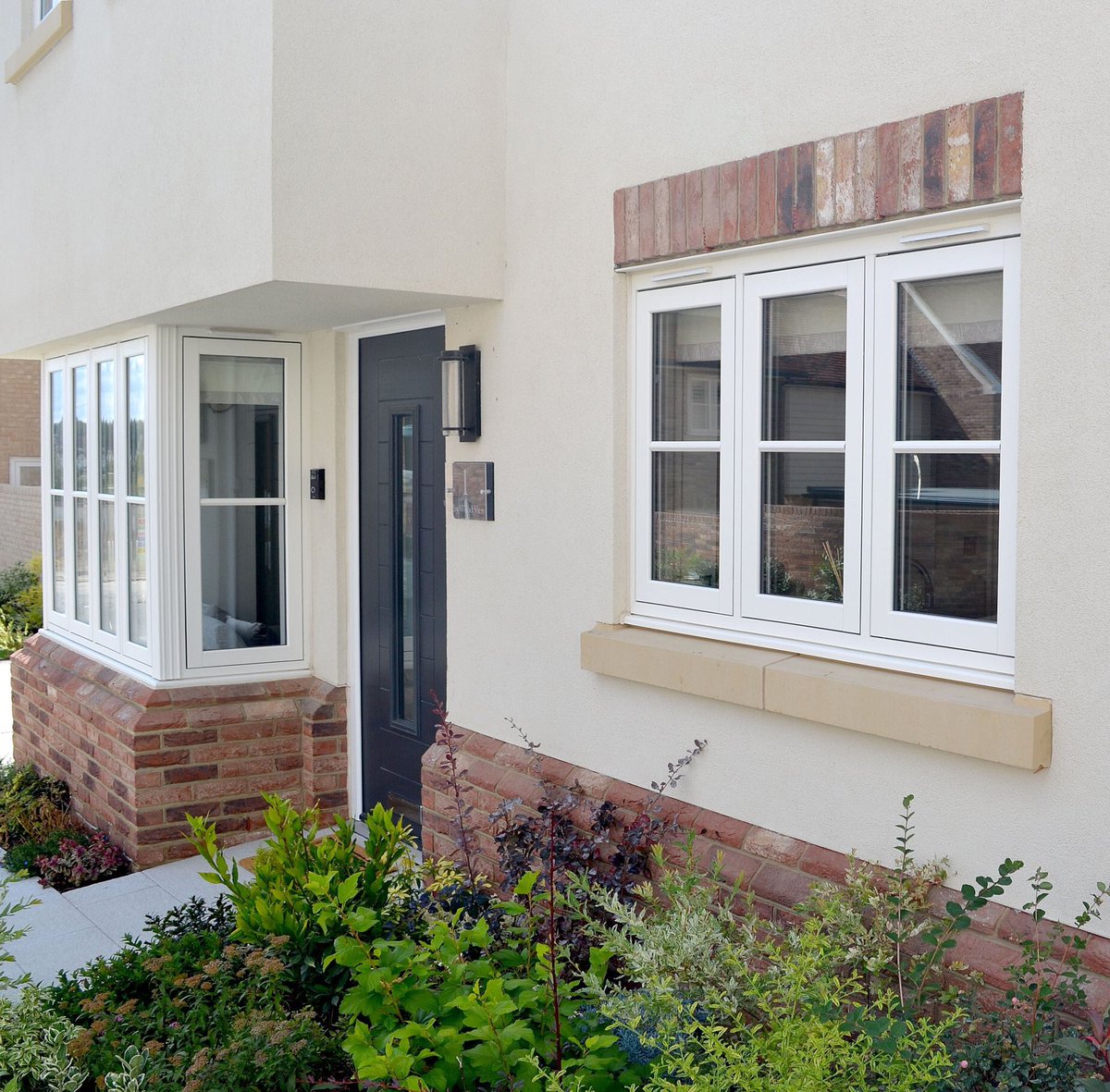 twsosltd1's tweet photo. The alternative to the traditional wood window. This product gives you the look of a wood window with all the benefits of uPVC.
Available in 20 colours. #flushwindow #windowanddoors https://t.co/J3b3Mo2i8k