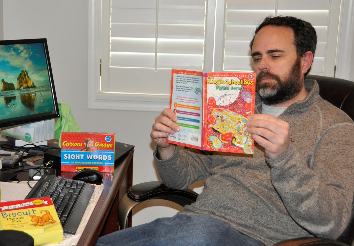 Parents: get advice on how to build reading stamina from thedailycafe.com/content/readin… Read to self can be part of daily routine, works for my boys! <a href="/thedailycafe/">Teach Daily</a> #homelearning #Reading #unplug #daily5