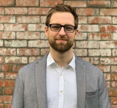 SSESW at Queen's (@qubssesw) on Twitter photo Think teaching might be for you? Meet our PGCE Science student John Kenny & hear about his experience on this year's PGCE course, getting to know Queen's and all that Belfast has to offer. Video is at bit.ly/3dYK6kH <a href="/QUBelfast/">Queen's University Belfast š</a> #QUBPGCE @QUBSU #LoveQUB <a href="/lesleyemerson1/">Lesley Emerson</a> Think teaching might be for you? Meet our PGCE Science student John Kenny & hear about his experience on this year's PGCE course, getting to know Queen's and all that Belfast has to offer. Video is at bit.ly/3dYK6kH <a href="/QUBelfast/">Queen's University Belfast š</a> #QUBPGCE @QUBSU #LoveQUB <a href="/lesleyemerson1/">Lesley Emerson</a>