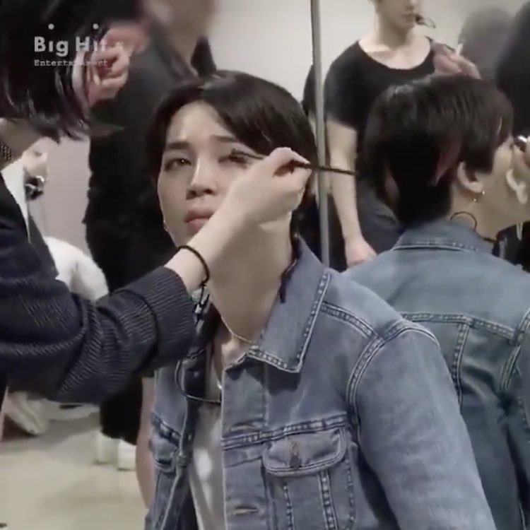 jimin getting ready with make up / hair thread  #GRWJ   #GETREADYWITHJIMIN   #JIMIN
