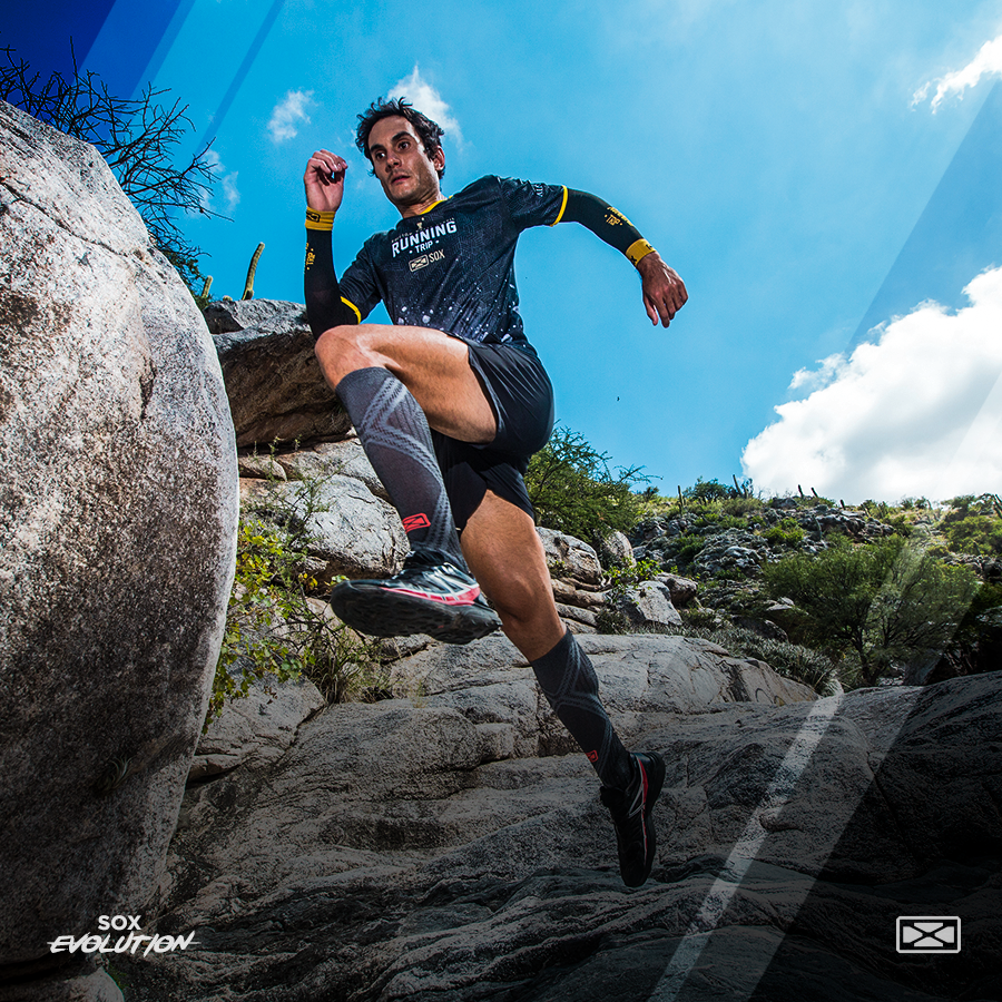 soxmedias's tweet photo. Salta tan alto como puedas. 🔛
.
.
Atleta: Juan Francisco Maldonado.
Fotógrafo: @DiegoWinitzky
.
#medias #calcetines #socks #sox #soxmedias #sport #deportivas #deporte #runningtime #runnerinspiration #running #sockstraining #runningmotivation #trainingday #entrenamiento https://t.co/OQW2Lul8Md