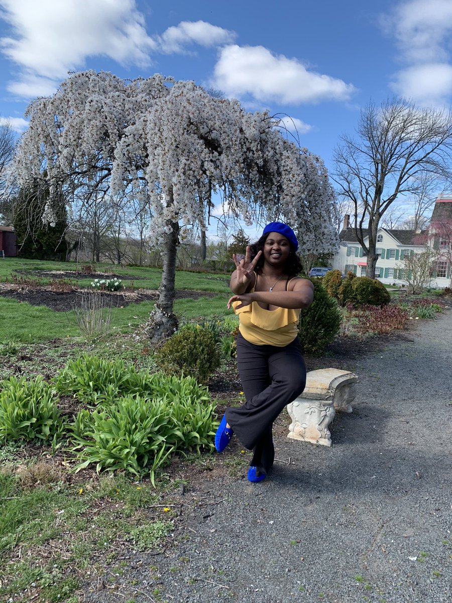 NeaneTaylor's tweet image. Allow me to REINTRODUCE myself, my name is Janeane Taylor, Junior, psychology major at the Benedict College to my sisters and to my SORORS I will FOREVER be known as Benevolent Σtature🐩💙💛 It was a hard road to SigmaLand but I finally made it. EE-YIPP💙💛
#sigmagammarho
#7club