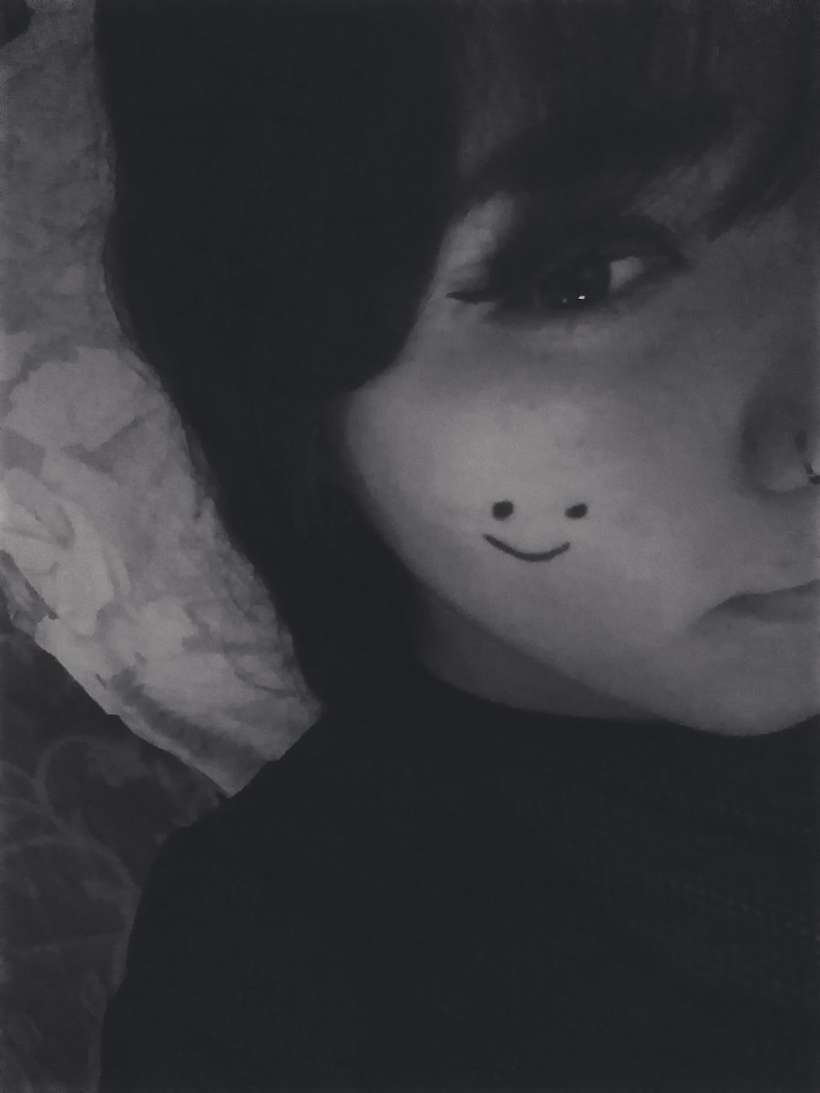 lizbethjacque20's tweet photo. #ARMYSelcaDay
#ARSD
TaeTae black and white https://t.co/5stPJuOG2H