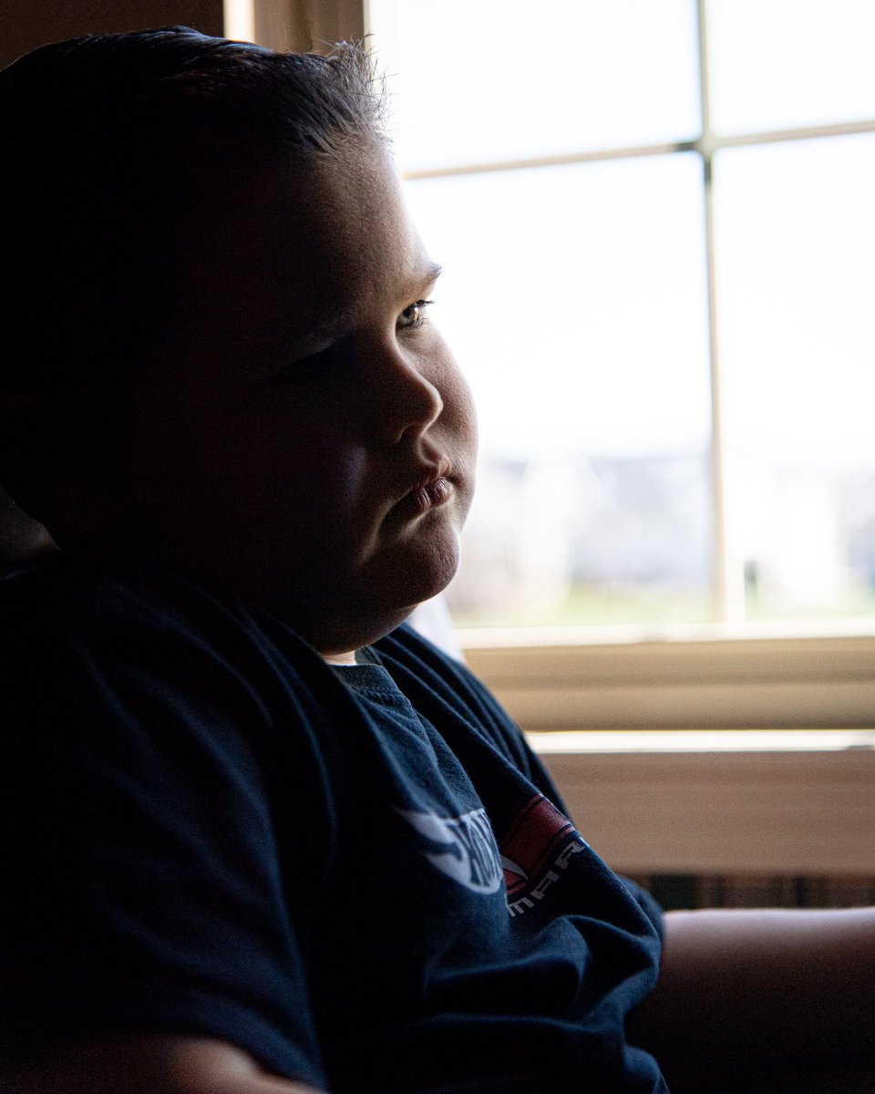 Donaldad's tweet image. This is what seven year old social distancing and isolation looks like.  #PMPHOTOASSIGNMENTS