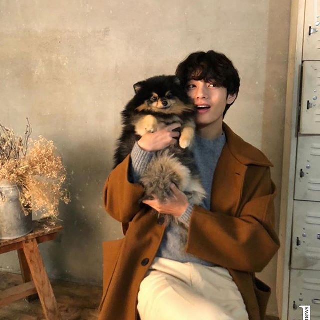 prettyvante's tweet image. 𝘞𝘩𝘦𝘯 𝘐 𝘤𝘭𝘰𝘴𝘦 𝘮𝘺 𝘦𝘺𝘦𝘴
𝘐 𝘧𝘦𝘦𝘭 𝘭𝘪𝘬𝘦 𝘪𝘵 𝘸𝘪𝘭𝘭 𝘳𝘦𝘮𝘪𝘯𝘥 𝘮𝘦 𝘰𝘧 𝘵𝘩𝘦 𝘵𝘪𝘮𝘦𝘴
𝘛𝘩𝘢𝘵 𝘸𝘦 𝘸𝘦𝘳𝘦 𝘵𝘰𝘨𝘦𝘵𝘩𝘦𝘳
- tonight by jin

#ArmySelcaDay #ARSD @BTS_twt