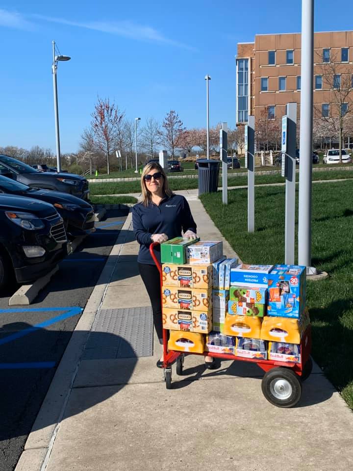HEFCUnewjersey's tweet photo. HEFCU to the rescue. Hoping to spread positivity to the ER staff of @capitalhealthnj . Thank you for your hard work and commitment. #WeAreAllinThisTogether #SuperHeroesWearScrubs #FinancialSolutionsForLife https://t.co/f7i2AAMsos