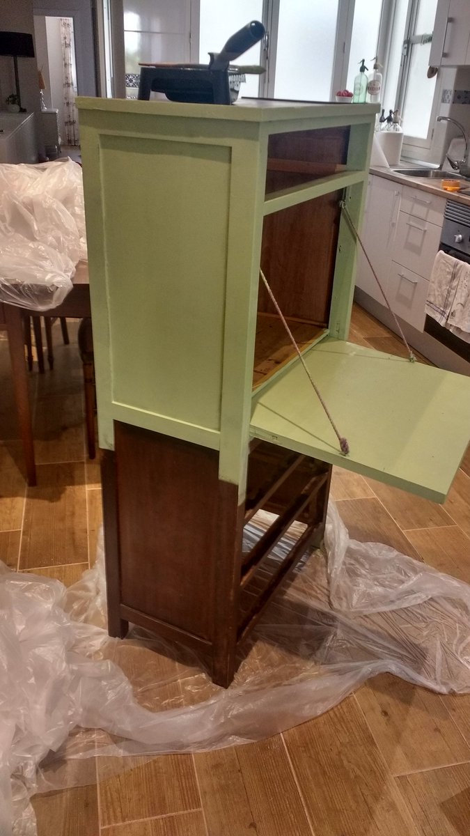 MeggBen's tweet image. Quin gusté que pas!!! @caty_pou #ChalkyFinish #VerdSàlvia #Reutilitza #Redueix #Recicla #NovaVida