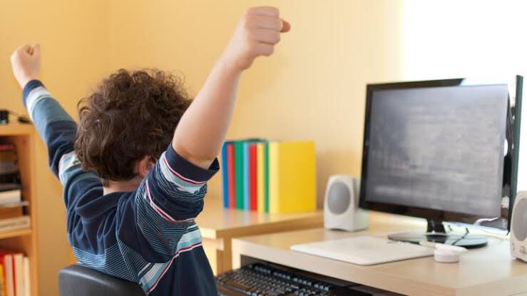 educare_ng's tweet photo. With the rise of #COVID-19 , #distance education ,#e-learning and #online learning is becoming the new norms. Subscribe to our premium #educare features to facilitate students-teachers &amp; student-student communication . https://t.co/5NiC3X7FDm

#lockdowneffect #onlinelearning https://t.co/p0CnnTWd4l