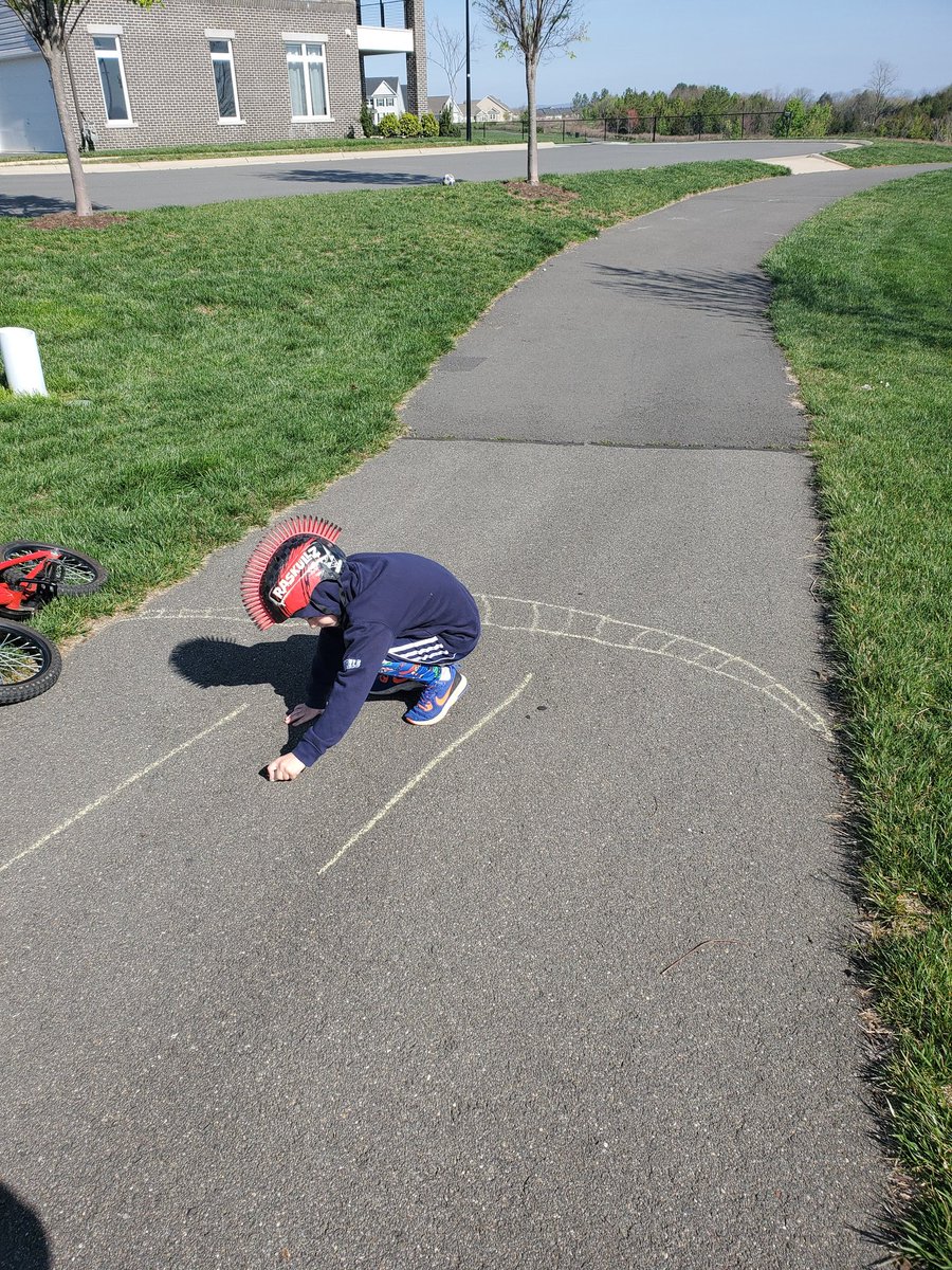 Iteach5th3's tweet photo. We chalked our walk this morning. Hopefully it brings some smiles to others #behappy #Smile https://t.co/vIlEzQiy4I