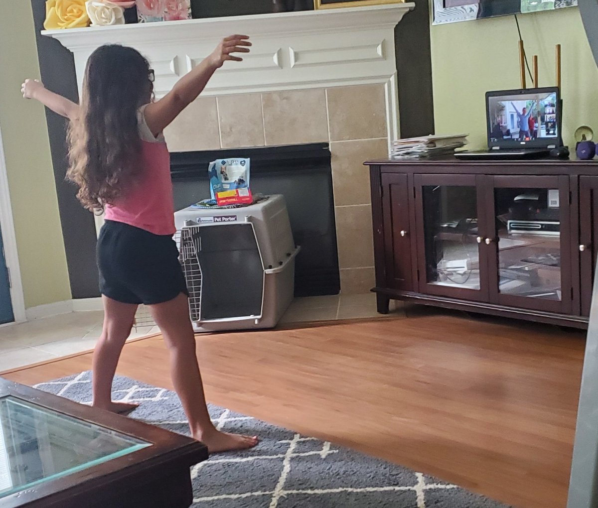 KasandraElvir's tweet image. This morning Evie's class had a special guest teacher who taught dance. It was a blast! Thanks to @juliaelizasmith @lsmithclass @TimbersSuper2nd @HumbleISD_TE #TEinspires