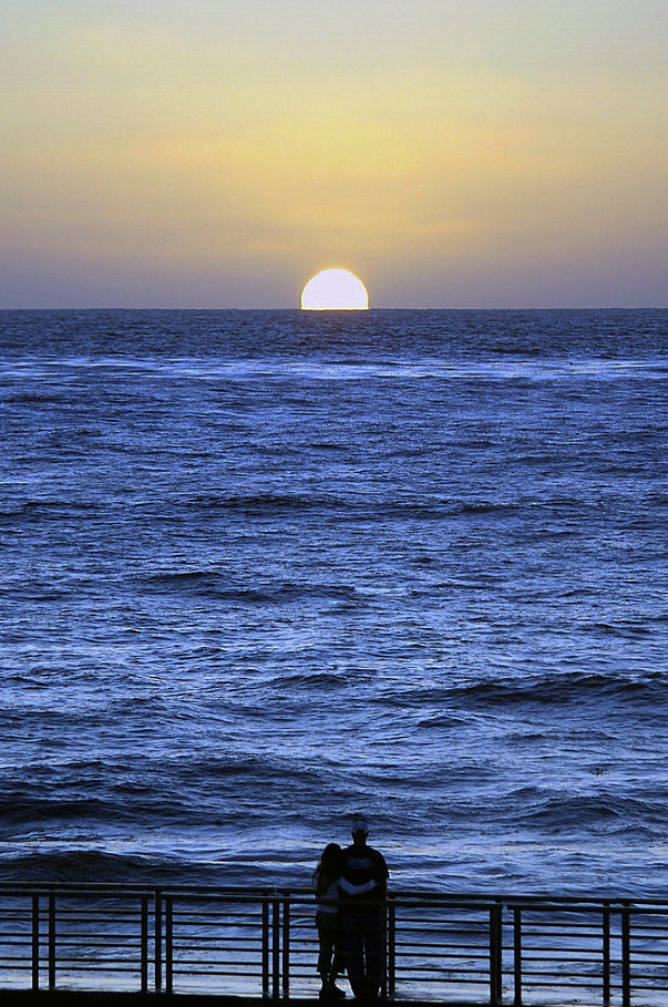 LadyLunaLapis's tweet photo. All I ever wanted 
Was to view a sunset with only you ...
Quiet and half in love without any words between us to stir the sound of the ocean breathing our untold wishes to its waves foaming and furious 
Determened to let us be ... https://t.co/3FffGX3gmX