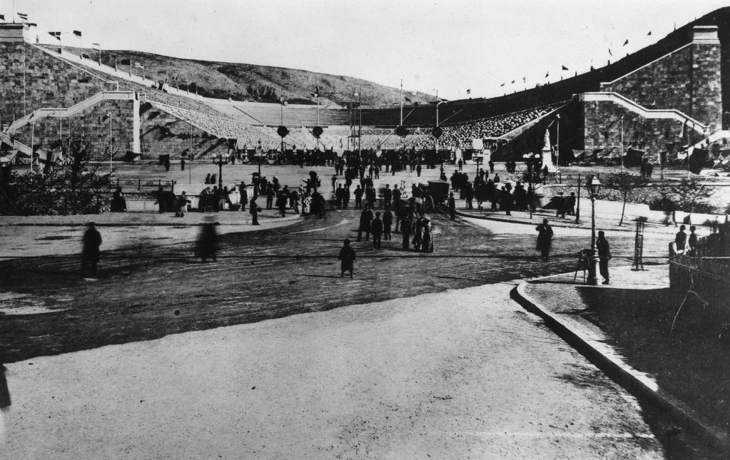 PrensaCOA's tweet photo. ¡Se cumplen 124 años de la primera celebración de los Juegos Olímpicos de la era Moderna!

En Atenas 1896 participaron 14 países y 241 atletas hombres, que compitieron en 9 deportes y 43 eventos.

El estadio Panathinaikó fue el escenario principal y albergó a 80 mil  espectadores https://t.co/GE6f83xcny