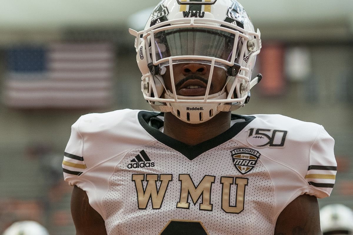 ChaseJackson24's tweet photo. Very blessed and thankful to have received my 3rd D1 offer from western Michigan university!! #letsride @CoachHarbaugh @WMU_Football @JakeCorbin #stingEm https://t.co/F0mB5zGY7H