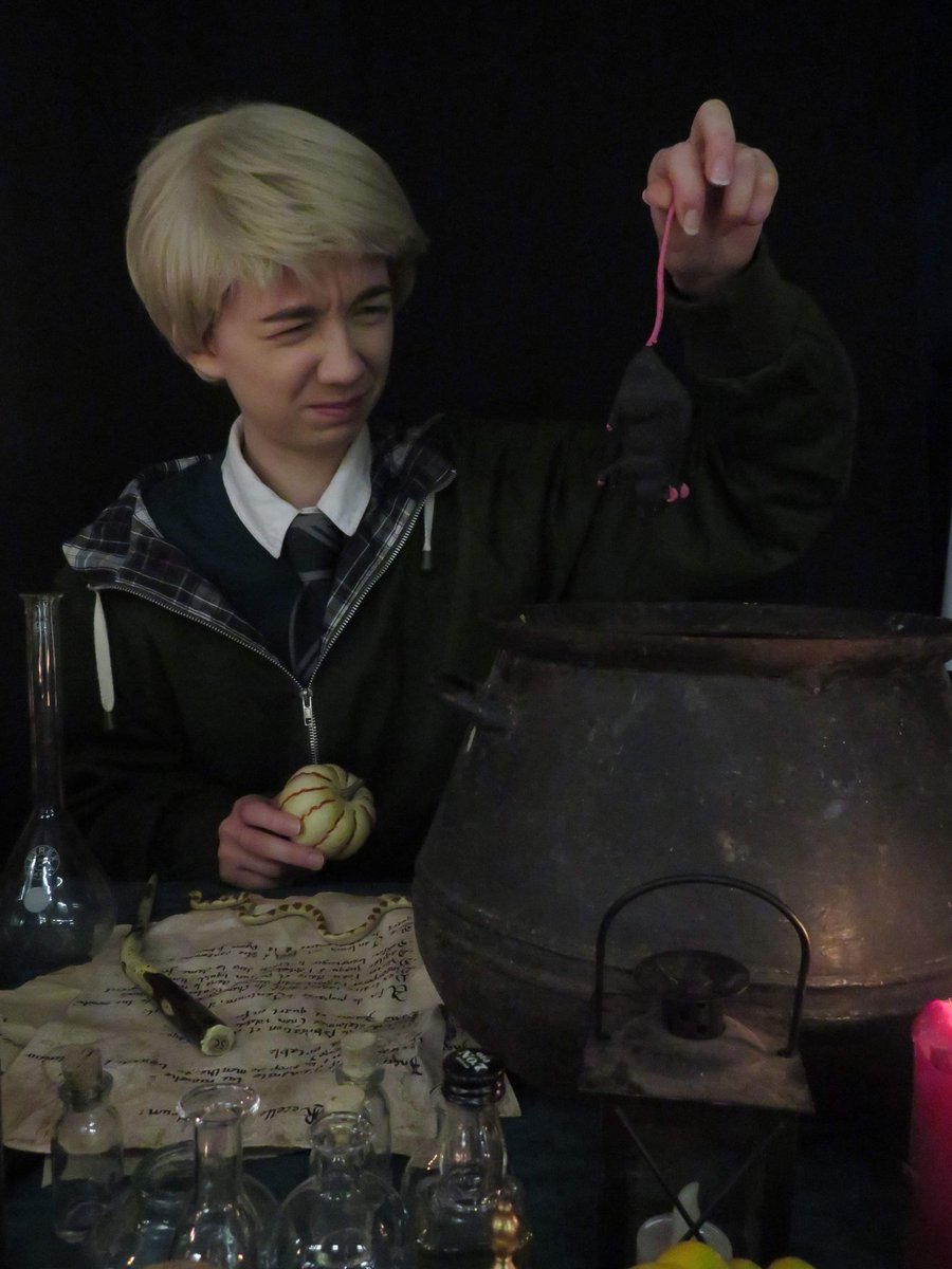 little_sibuna's tweet photo. @Jonathan_Case_ Are you okay during this lockdown Jon? What's the best thing you like to cook? A steamed eye 👀, a rat 🐀 or a pumpkin 🎃 ?? 😅☺️
#scorpiusmalfoy #potionclass #thecursedchild #LightInTheDarkness https://t.co/EzXCHmEo9e