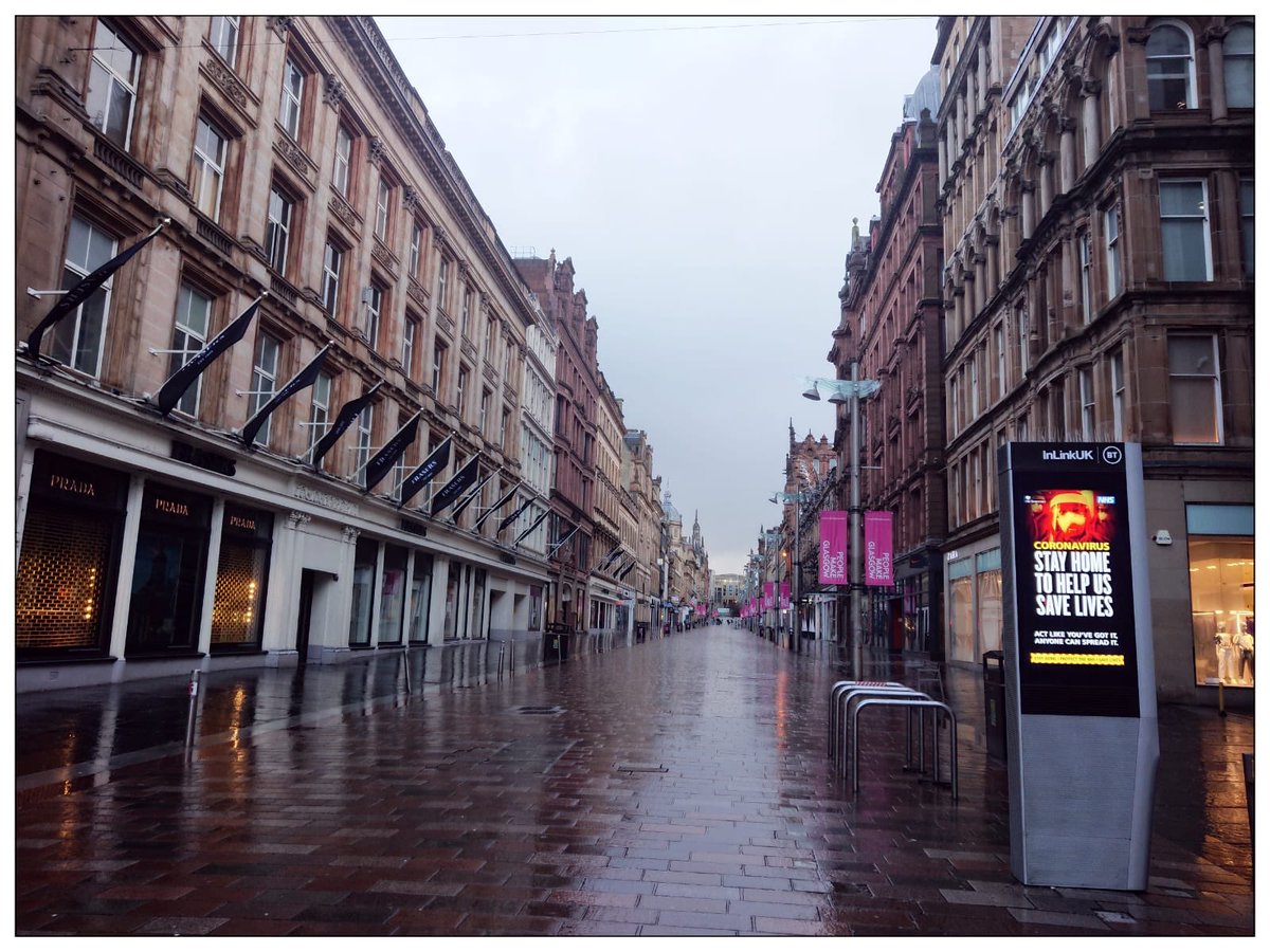 A talented friend is photographing Glasgow ‘rush hour’ during the lockdown and it’s very surreal. He’s not on twitter but gave me permission to share them.I should point out that he is a keyworker and the photographs are only being taken during his commute to and from work.