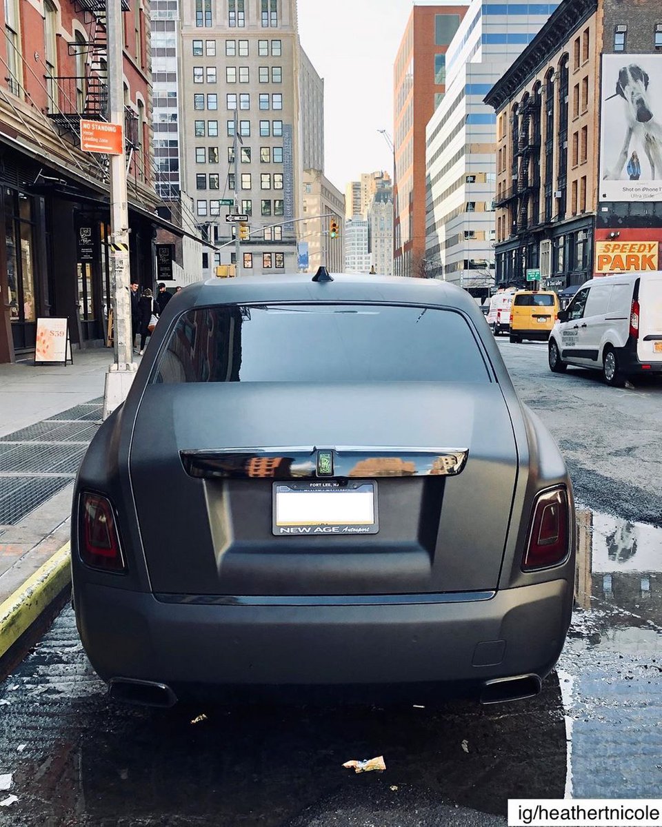 BiIlionaires's tweet photo. Spotted @MeekMill's murdered Phantom 💣 https://t.co/KFCgxPGTpH