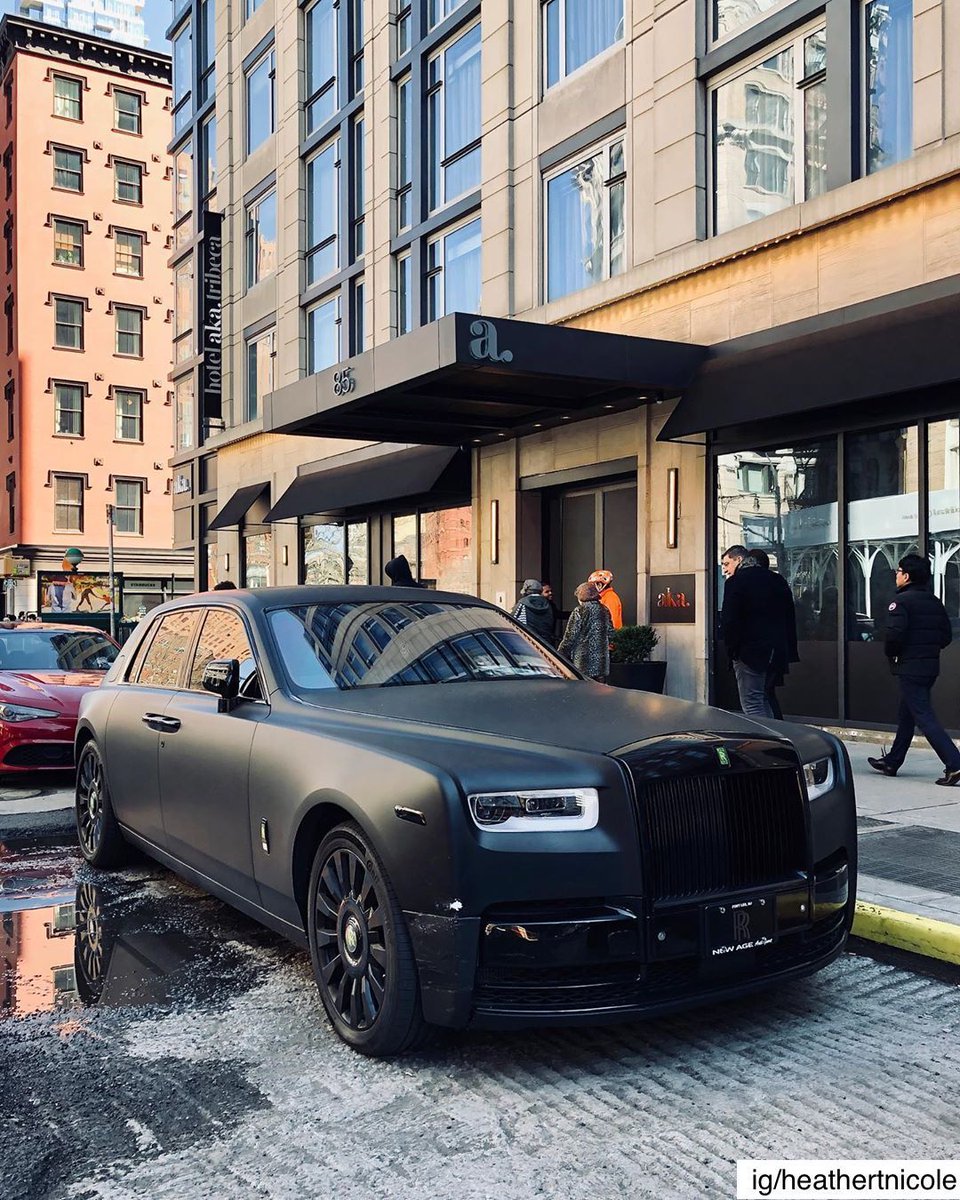 BiIlionaires's tweet photo. Spotted @MeekMill's murdered Phantom 💣 https://t.co/KFCgxPGTpH