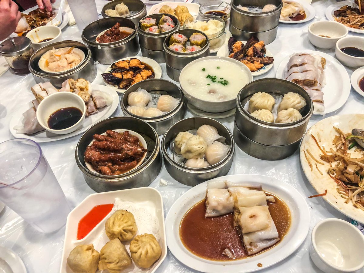 kimyeehaw's tweet photo. hoping my dad's Chinese/Dim Sum restaurant can pull through all this; he's losing his mind @ home bc he's immunocompromised (leukemia) &amp; can't be there for his people. Takeout is still available &amp; we would appreciate RTs 💖

@ABCSeafoodTX
Arlington, TX
(817) 861-8818
12-7PM https://t.co/LZrLONCyN9
