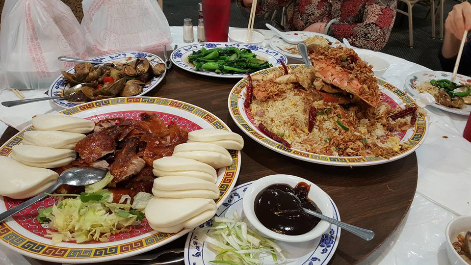kimyeehaw's tweet photo. hoping my dad's Chinese/Dim Sum restaurant can pull through all this; he's losing his mind @ home bc he's immunocompromised (leukemia) &amp; can't be there for his people. Takeout is still available &amp; we would appreciate RTs 💖

@ABCSeafoodTX
Arlington, TX
(817) 861-8818
12-7PM https://t.co/LZrLONCyN9